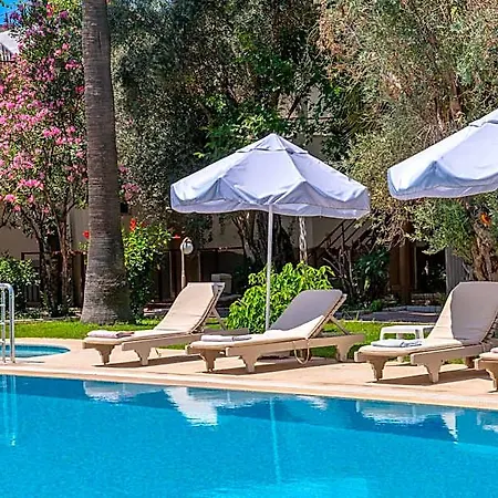 Hotel Chillos 3*