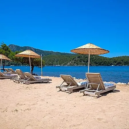 Hotel Chillos 3*